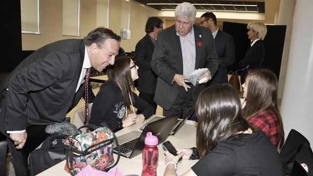 François Legault et Tom Redmond s'intéressent aux attentes des jeunes Beaucerons