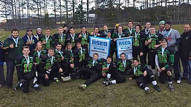Les Patriotes juvéniles champions du RSEQ des Cantons de l'Est 