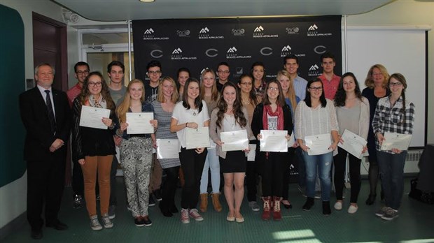 20 étudiants du Cégep Beauce-Appalaches reçoivent des bourses Coup de pouce