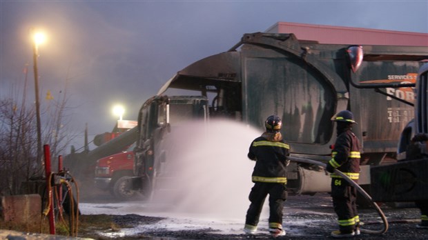 Incendie dans un camion à ordures à Saint-Georges 