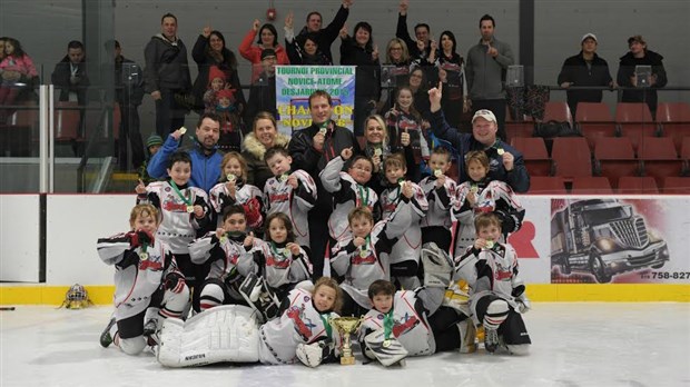 Le Garaga Novice B1 est champion du tournoi de Plessisville