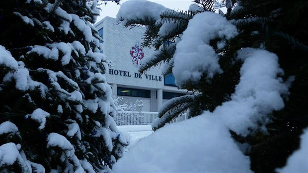 Horaire des fêtes et développement domiciliaire à Saint-Georges    