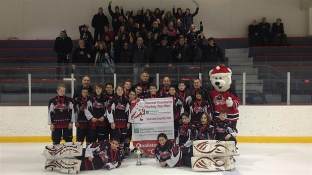 Le Garaga Pee-Wee CC offre une belle performance au tournoi de Sainte-Foy