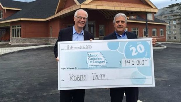 Robert Dutil remet 145 000 $ à la Fondation Catherine de Longpré