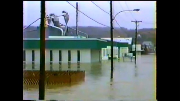 Normand DeLessard présente l'innondation de Sainte-Marie de 1991