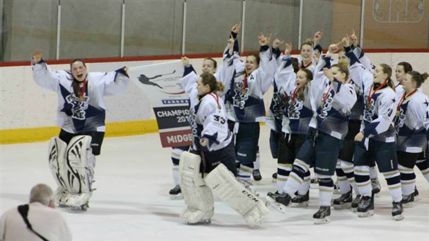 Les Devils Ice midget AA sont championnes à Québec