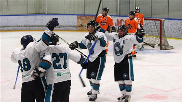 Une série qui s’annonce intense entre East Broughton et Saint-Victor dans la Ligue locale de hockey