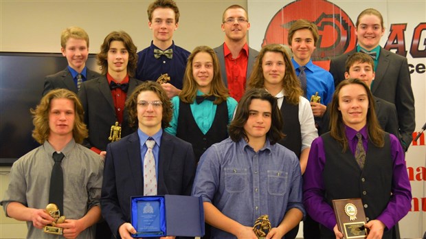 L'organisation des Dragons récompense l'excellence de ses joueurs au 27e Banquet du Cinquième Quart