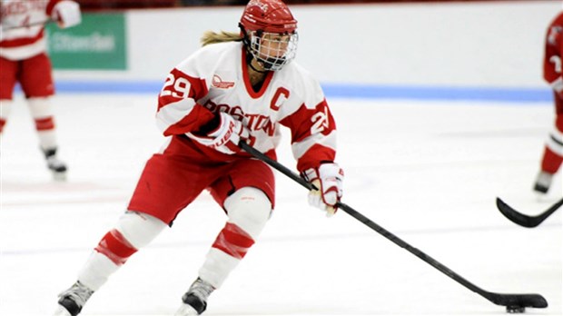 Marie-Philip Poulin est finaliste au Trophée Patty Kazmaier Memorial 