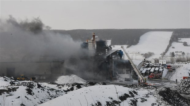 Incendie chez Royal Mat à Beauceville