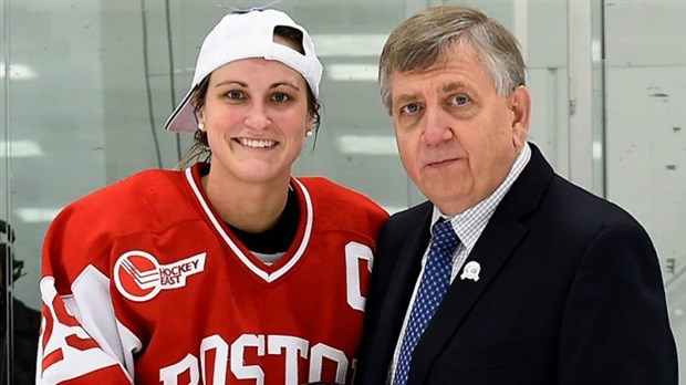 Le trophée Patty-Kazmaier échappe à Marie-Philip Poulin