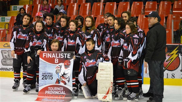 Une saison mémorable pour l'équipe du Garaga bantam B2 