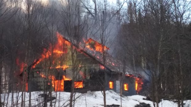 Un incendie se déclenche dans une cabane à sucre de Beauceville