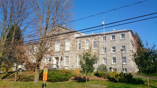Trois frères de Saint-Georges accusés de crimes à caractère sexuel