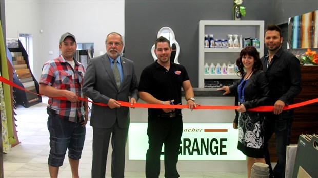Inauguration d’un nouveau local pour l’entreprise Couvre Plancher Jimmy Lagrange