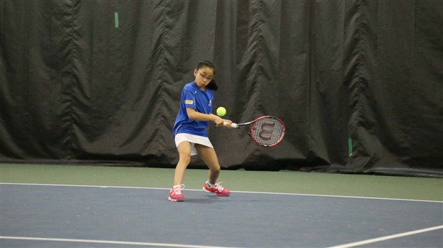 La joueuse de tennis Rosalie Carrier-Dulac fait bonne figure à Brossard