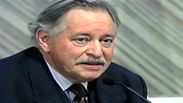 VIDÉO | Normand DeLessard présente le passage de Jacques Parizeau à Saint-Georges en 1995