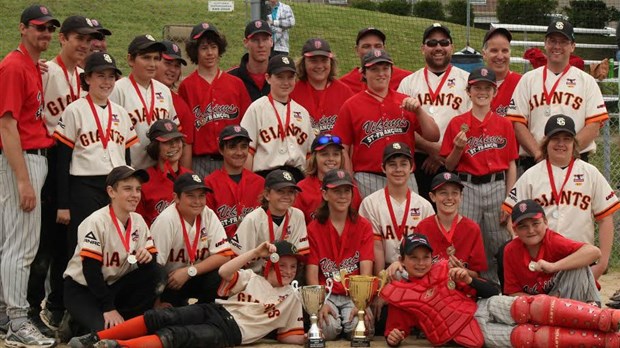 Les Giants de Saint-Georges pee-wee A s'inclinent en finale à Beauport