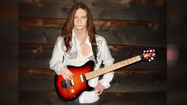 Le guitariste de Saint-Georges Jacob Deraps est officiellement commandité par Ernie Ball Music-Man