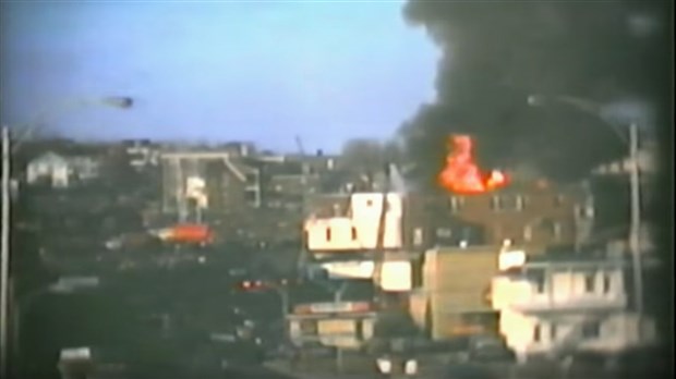 Normand DeLessard présente des images du feu de l’Hôtel National de Saint-Georges en 1977