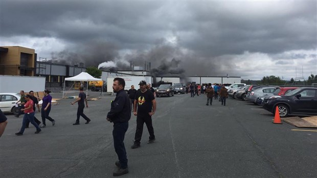 Une fuite de propane cause un incendie chez Rotobec