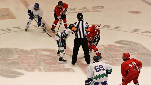 Saint-Georges offre une aide financière à l'Association du hockey mineur pour deux événements à venir