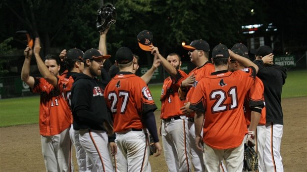Baseball : La grande finale de la LBSMQ débutera mercredi à Lévis