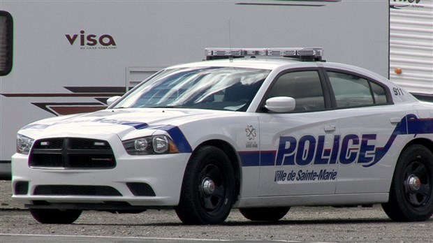 Un malfaiteur crève les pneus d'une remorque à Sainte-Marie