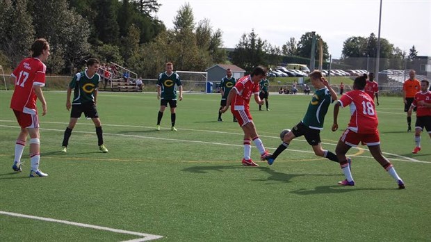 Soccer mixte : Les Condors toujours invaincus après trois tournois