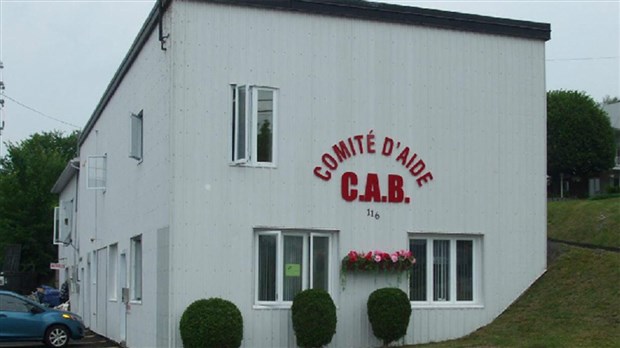 Des sacs pour financer le Comité d’Aide de Beauceville