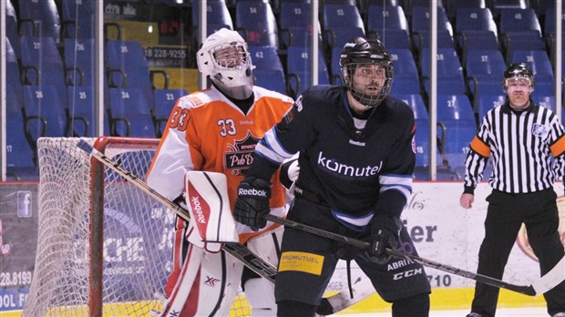 Saint-Victor l'emporte 3-2 sur le Komutel