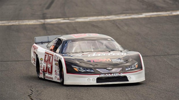 Raphaël Lessard termine troisième à Nashville lors du All-American 400