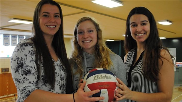 Ilary Tanguay Morin et Dominique Marcoux seront de l'équipe de volleyball de l'UQTR