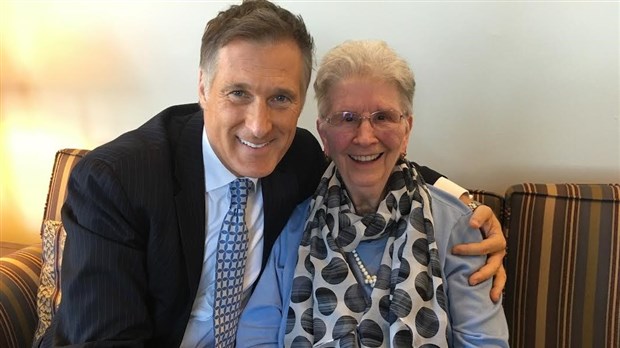 Maxime Bernier et sa professeure de sixième année se retrouvent