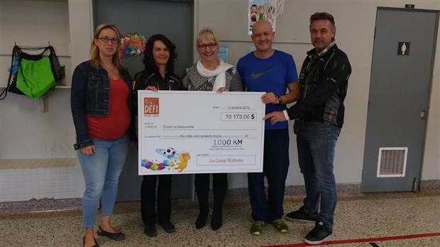 La Coop fédérée remet 10 173 $ à l'école la Découverte de Saint-Hénédine