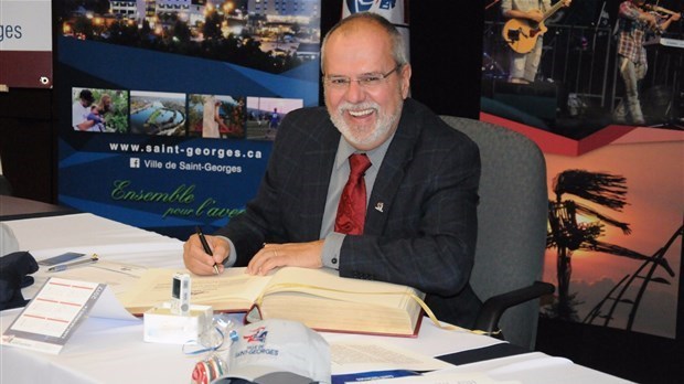 Claude Morin sera du comité sur les aéroports régionaux de l'UMQ