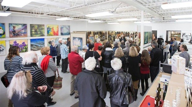 Les Ateliers Hors Cadre célèbrent leurs 30 ans avec une exposition de toiles