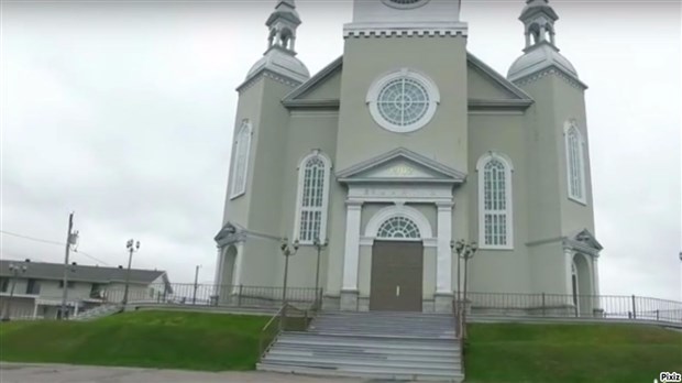 Normand DeLessard présente l'église de Saint Martin