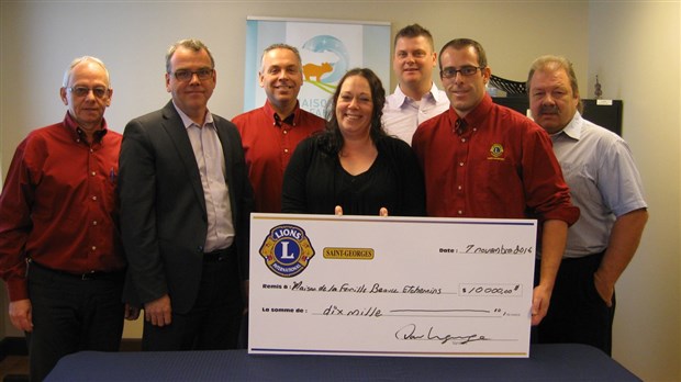 Le Club Lions remet 10 000 $ à la Maison de la famille Beauce-Etchemins