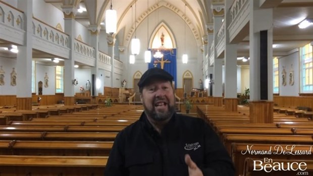 Normand DeLessard présente une visite de l'Église de Saint-Théophile