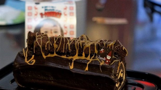 Marto Napoli invite les gens à venir déguster sa bûche de Noël le 10 décembre prochain à Saint-Georges