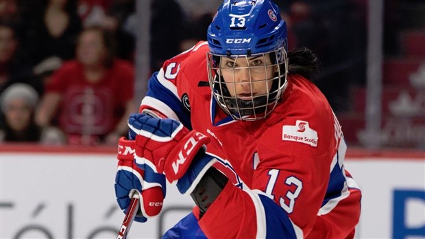 La mission de Caroline Ouellette pour promouvoir le hockey féminin continue 300 points plus tard