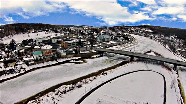 Normand DeLessard présente « Vue de Beauceville »