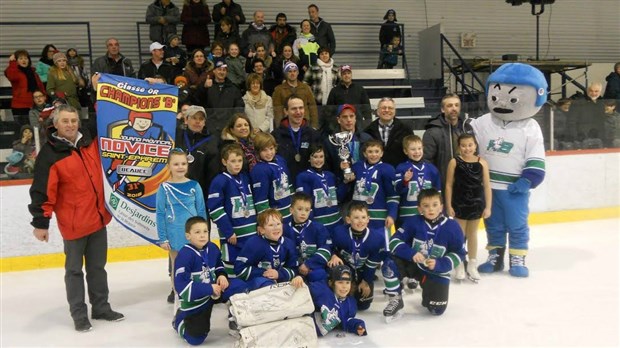 Les Lynx de Haute Beauce Novice B remportent les honneurs dans la classe « Or » à Saint-Éphrem