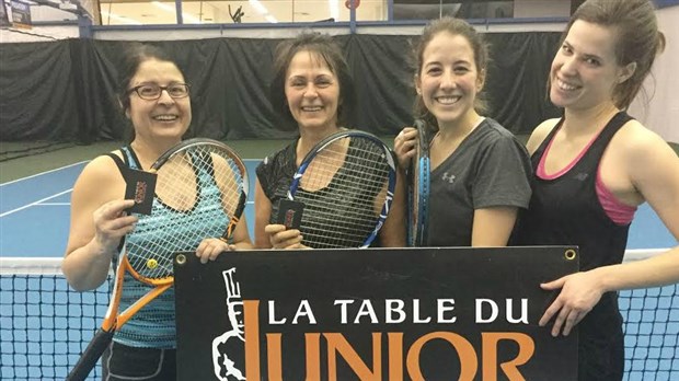 Tennis Beauce couronne ses champions en double lors du tournoi « Table du junior »