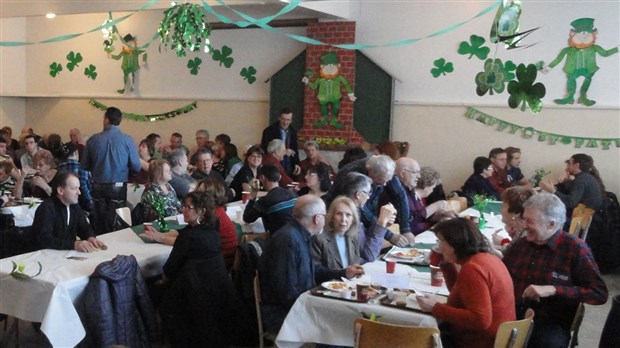 Le déjeuner-bénéfice de la Saint-Patrick pour l'église Saint-Paul de Cumberland fête ses 20 ans