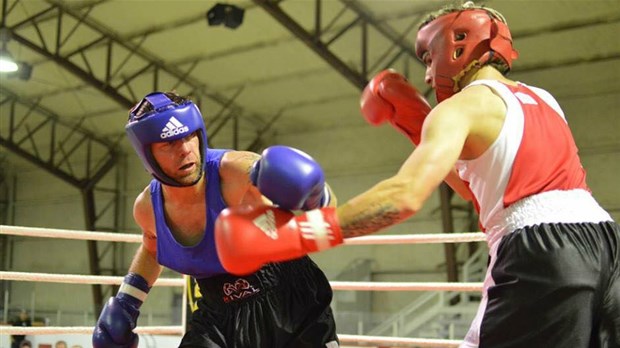 Le boxeur Simon Boivin gagne son combat revanche