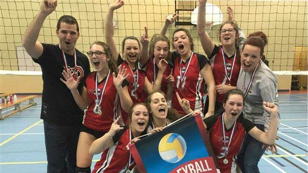 La polyvalente de Saint-Georges remporte l’or au championnat de volleyball de la CSBE