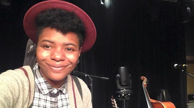 Tamara Weber-Fillion poursuit l'aventure à l'émission « The Voice »