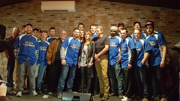 Baseball : Le Bar le Cinquante présente ses joueurs devant une centaine de partisans